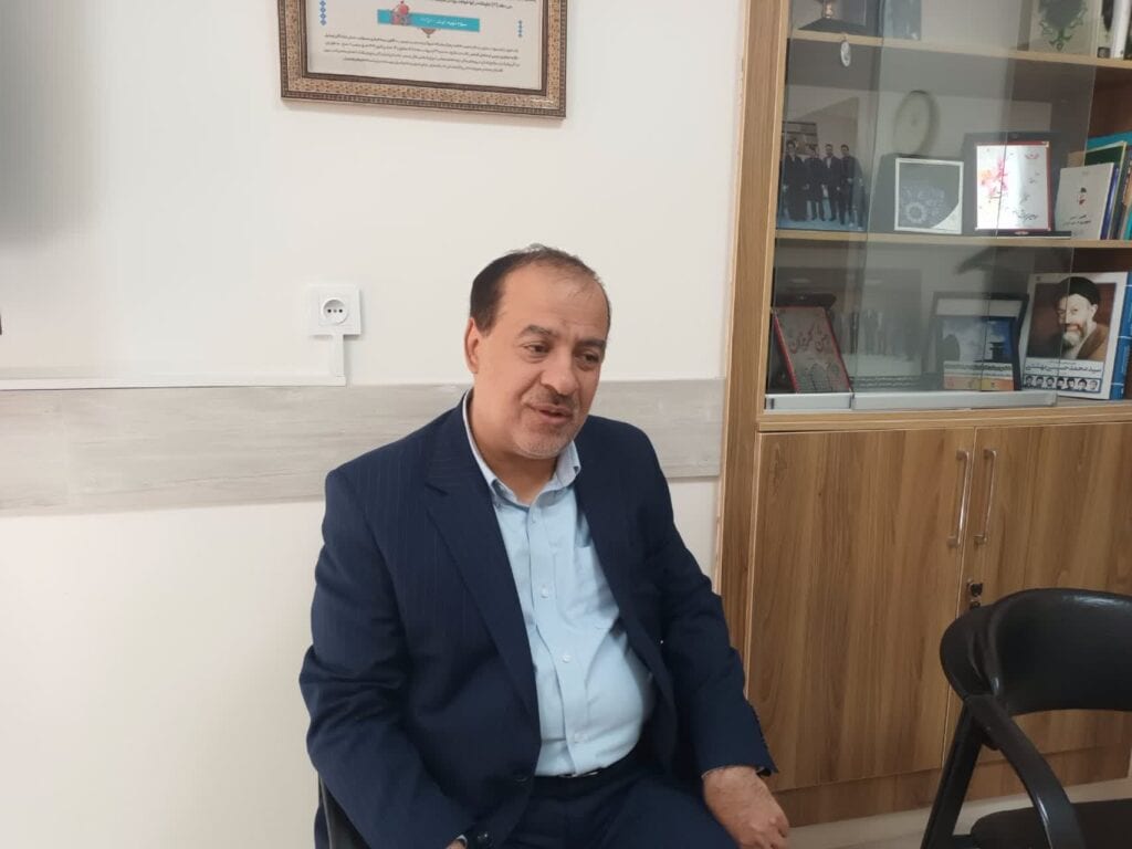 دیدار مدیر نمایندگی ستاد مردمی یزد با رئیس هیئت امناء ستاد دیه کشور - تصویر 2