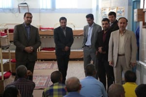 مدیر نمایندگی ستاد دیه استان یزد در جمع مددجویان بازداشتگاه خاتم حضور یافت - تصویر 2